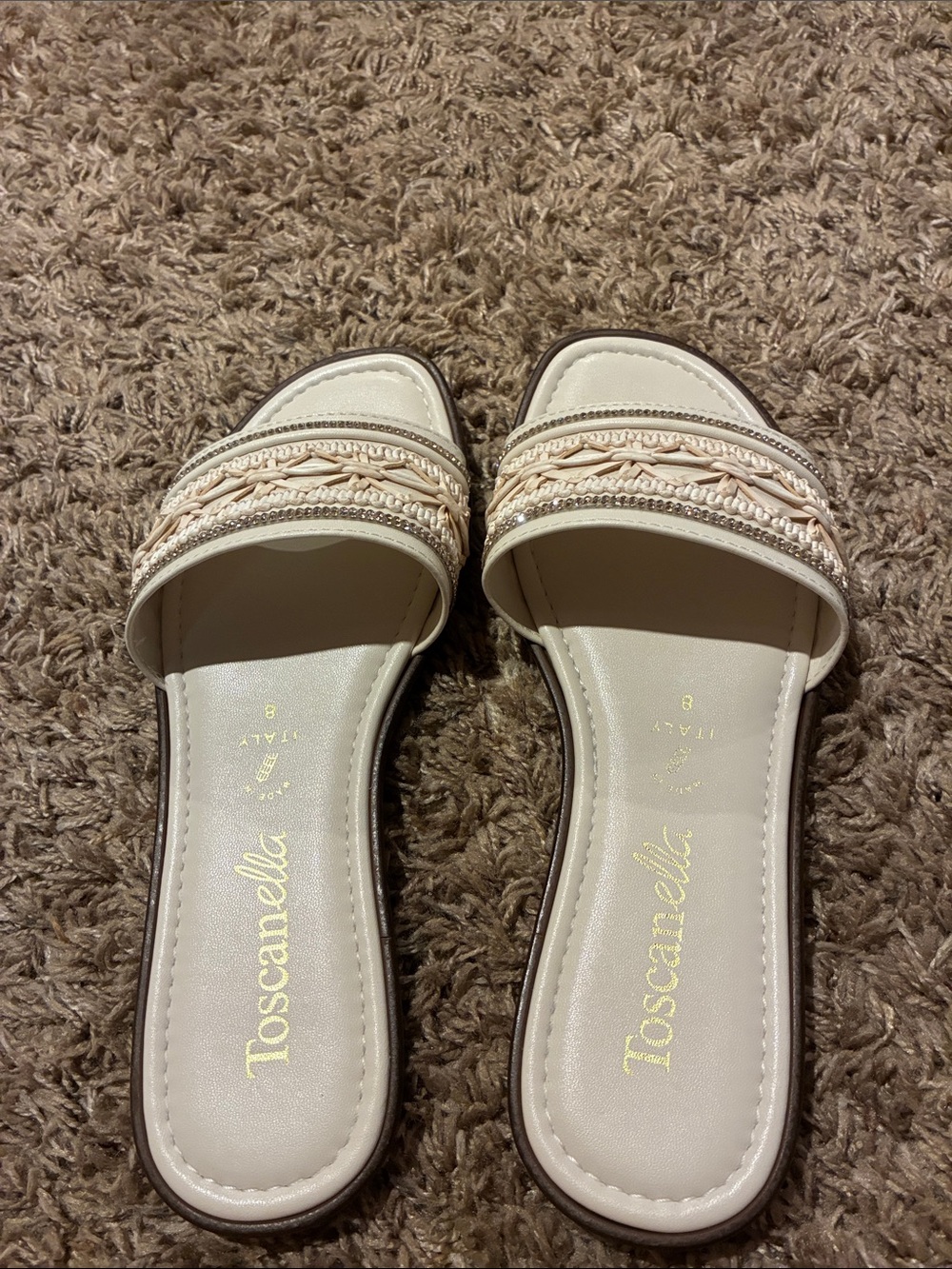 Toscanella white flat sandals